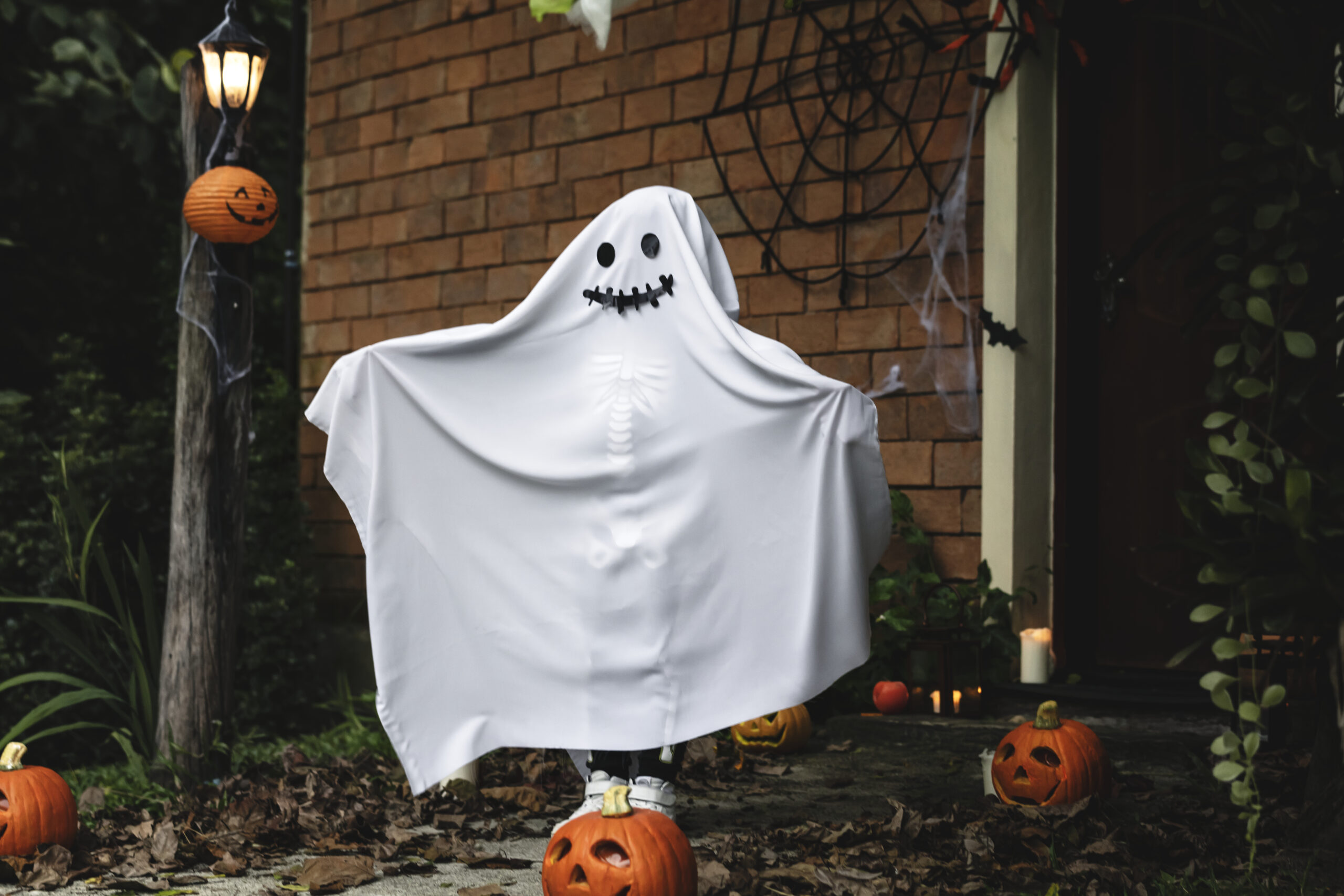 4 Scary-Good Tricks for Halloween on Social Media