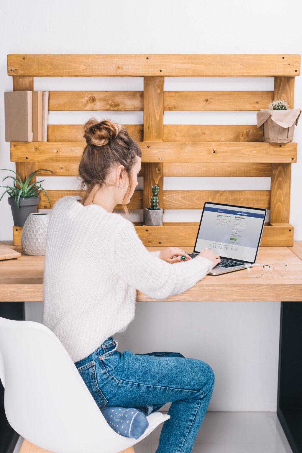The Difference Between a Facebook Review and Visitor Post