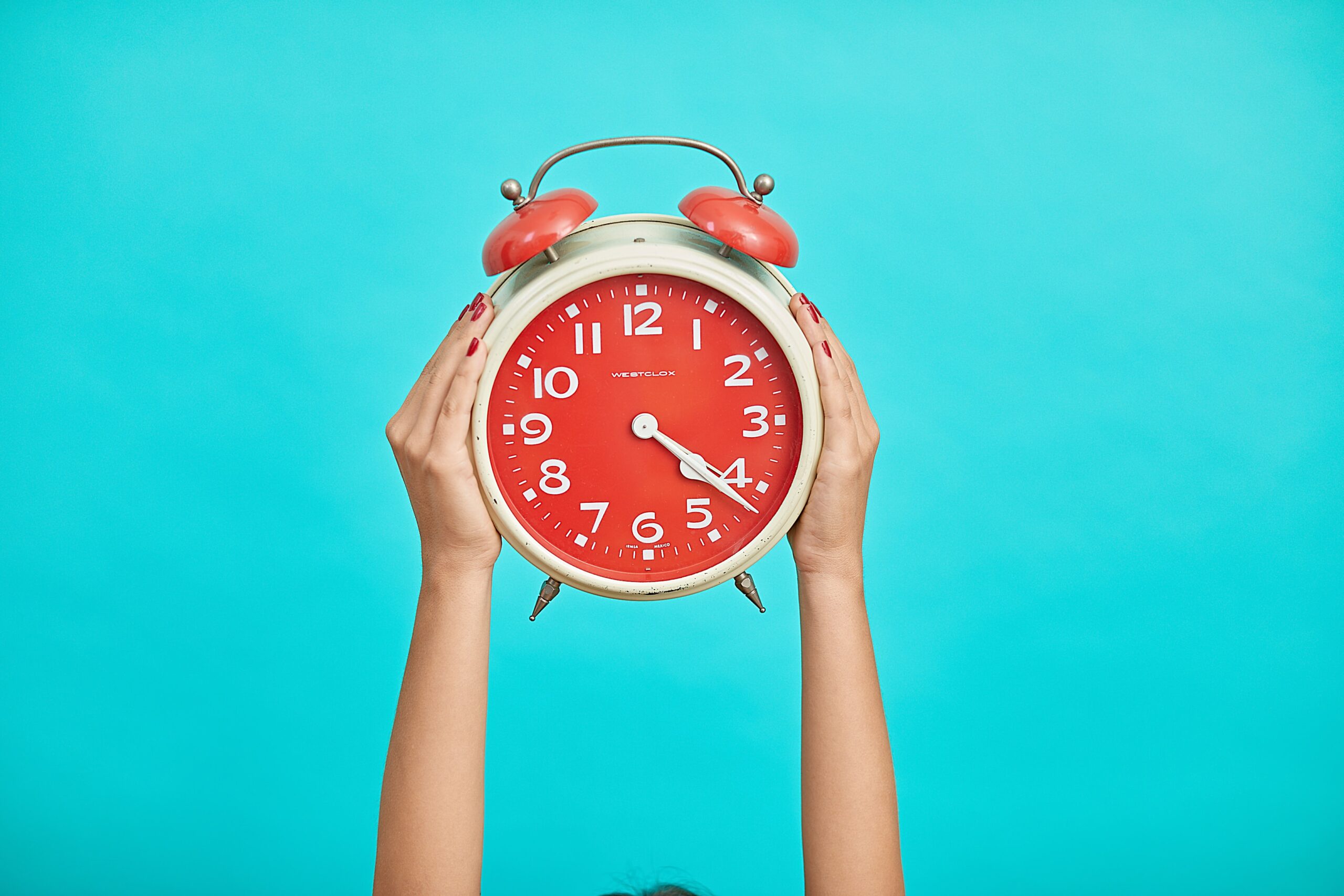 red clock, when is the best time to post on social media