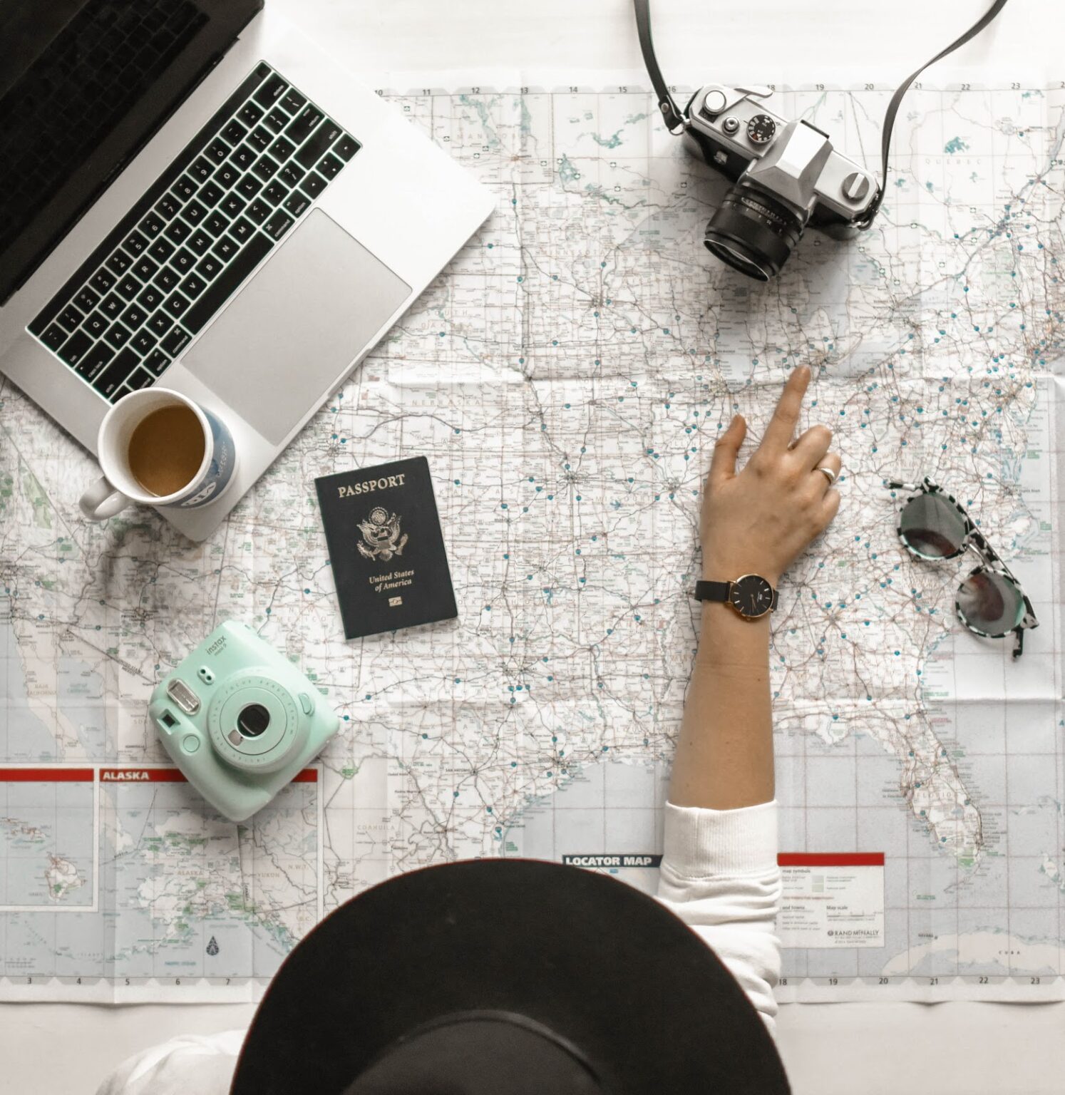 In the News: Instagram Encourages Exploration While Facebook and Twitter Work to Keep Users Informed