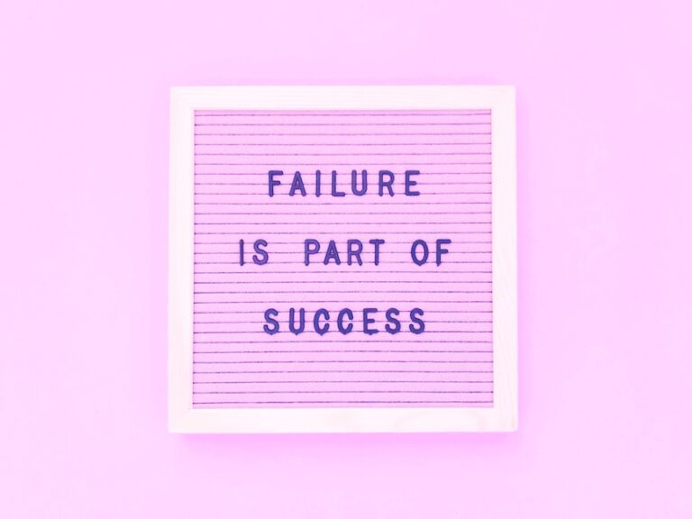 4 Reasons Businesses Fail on Social Media