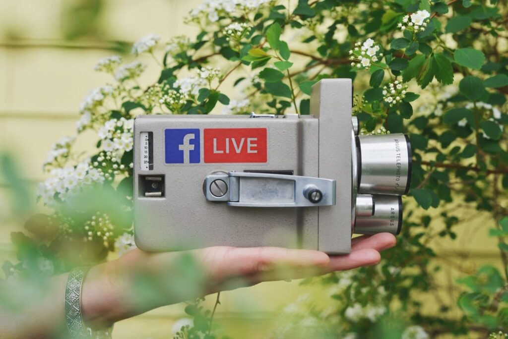 how to use facebook live to build community