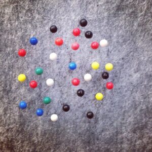 pins, colors, tacks